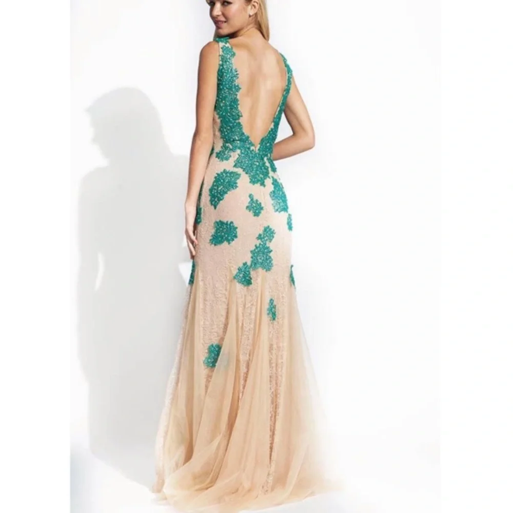 Jovanni Teal Lace And Tulle  Mermaid Gown - Picture 2 of 11